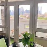 London -2 Bedroom - Breathtaking Views London Skyline Canary Warf