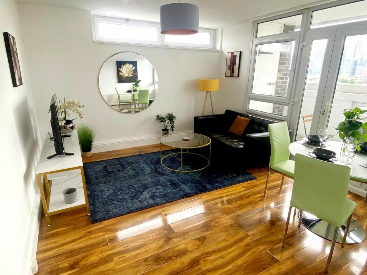 -2 Bedroom - Breathtaking Views Skyline Canary Warf *