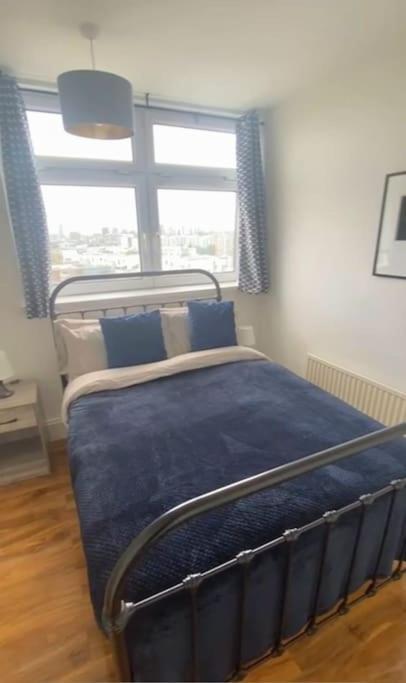 -2 Bedroom - Breathtaking Views Skyline Canary Warf *