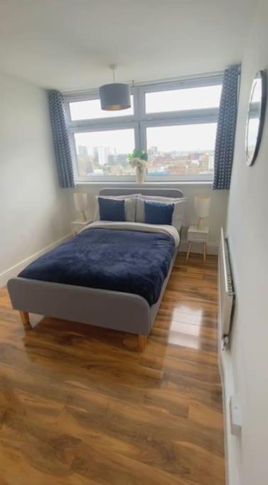 -2 Bedroom - Breathtaking Views Skyline Canary Warf