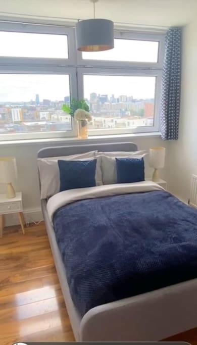 -2 Bedroom - Breathtaking Views Skyline Canary Warf * London